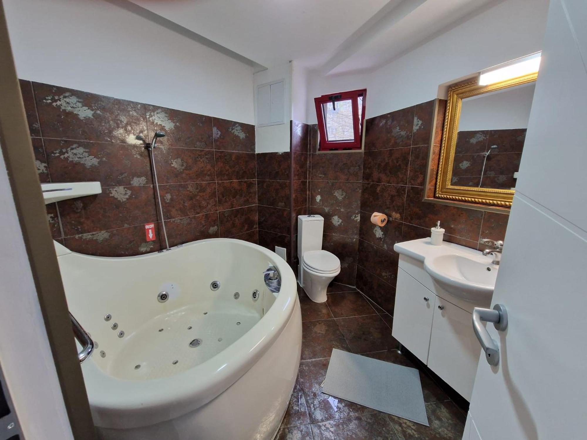 Kpm Downtown Apartments Bucureşti Eksteriør bilde
