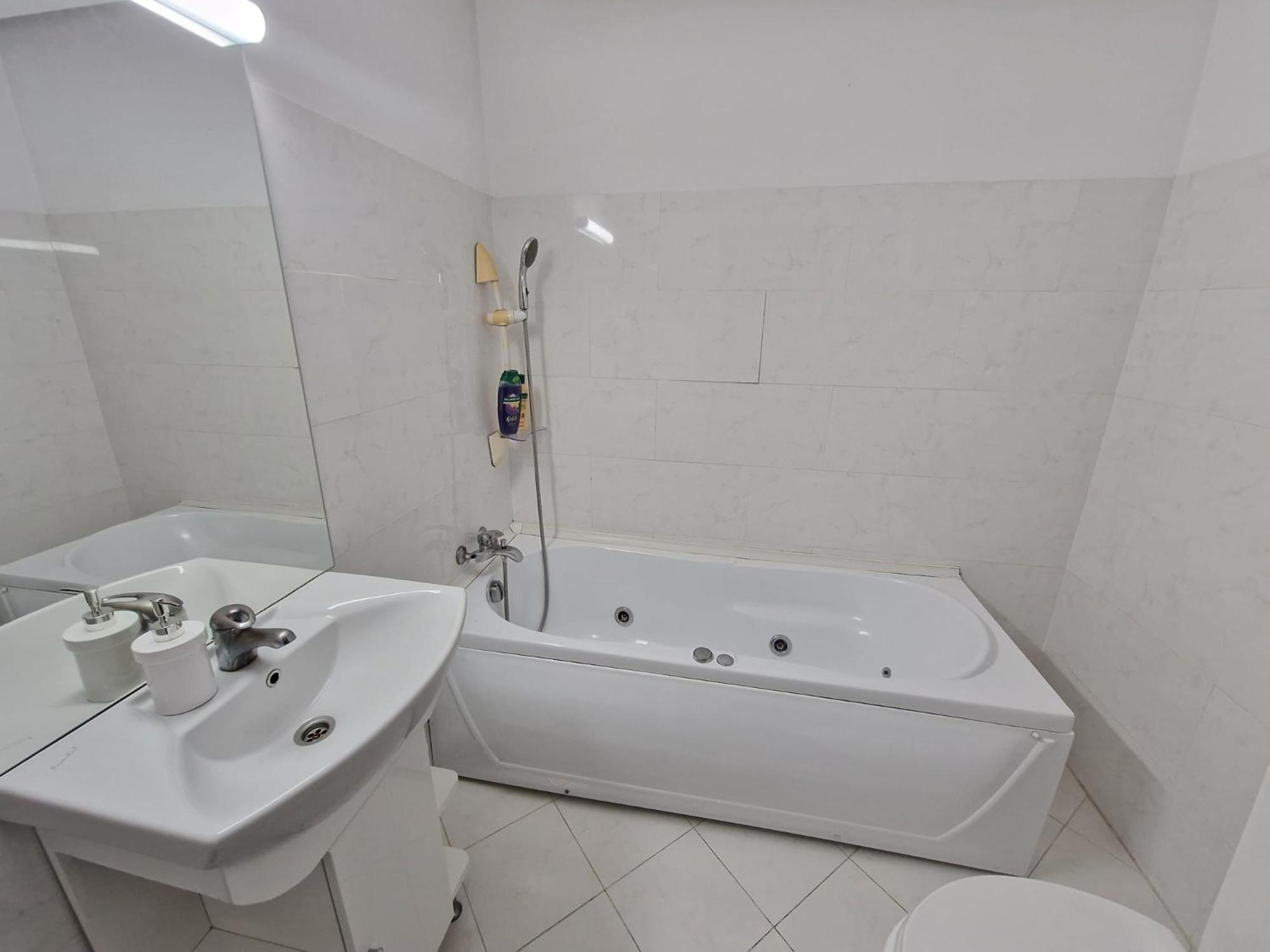 Kpm Downtown Apartments Bucureşti Eksteriør bilde